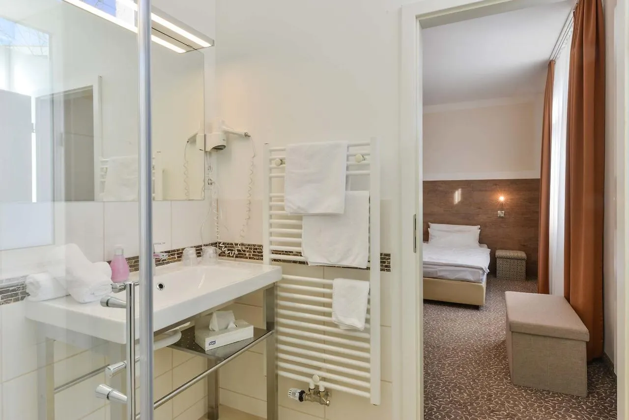 Hotel Primavera Parco Fuerth